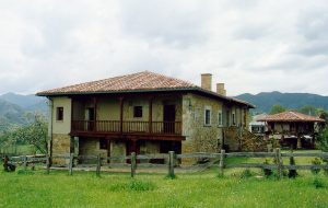 Casa de aldea 437